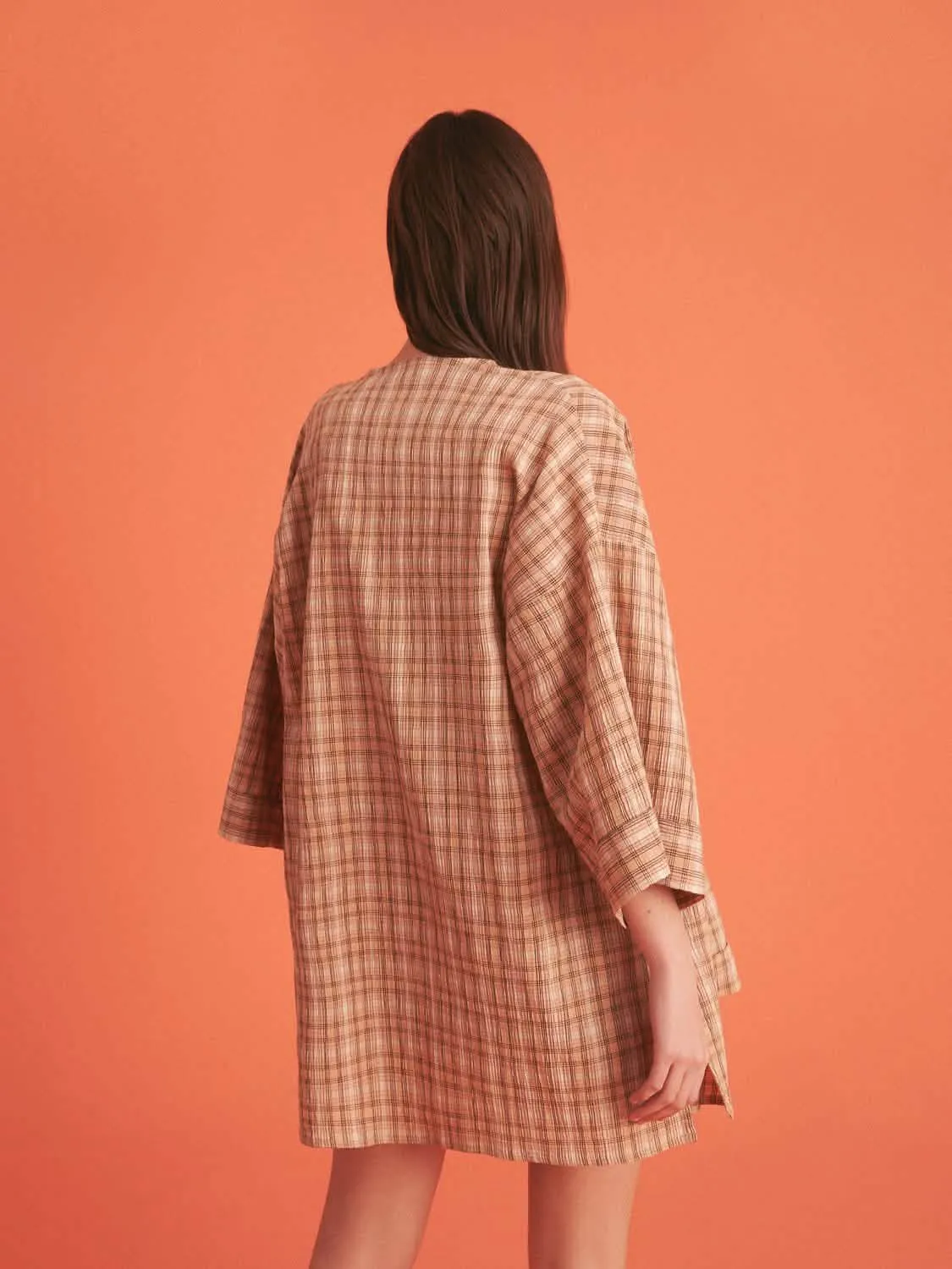 Elegant Summer Plaid Kimono with Relaxed Shoulders