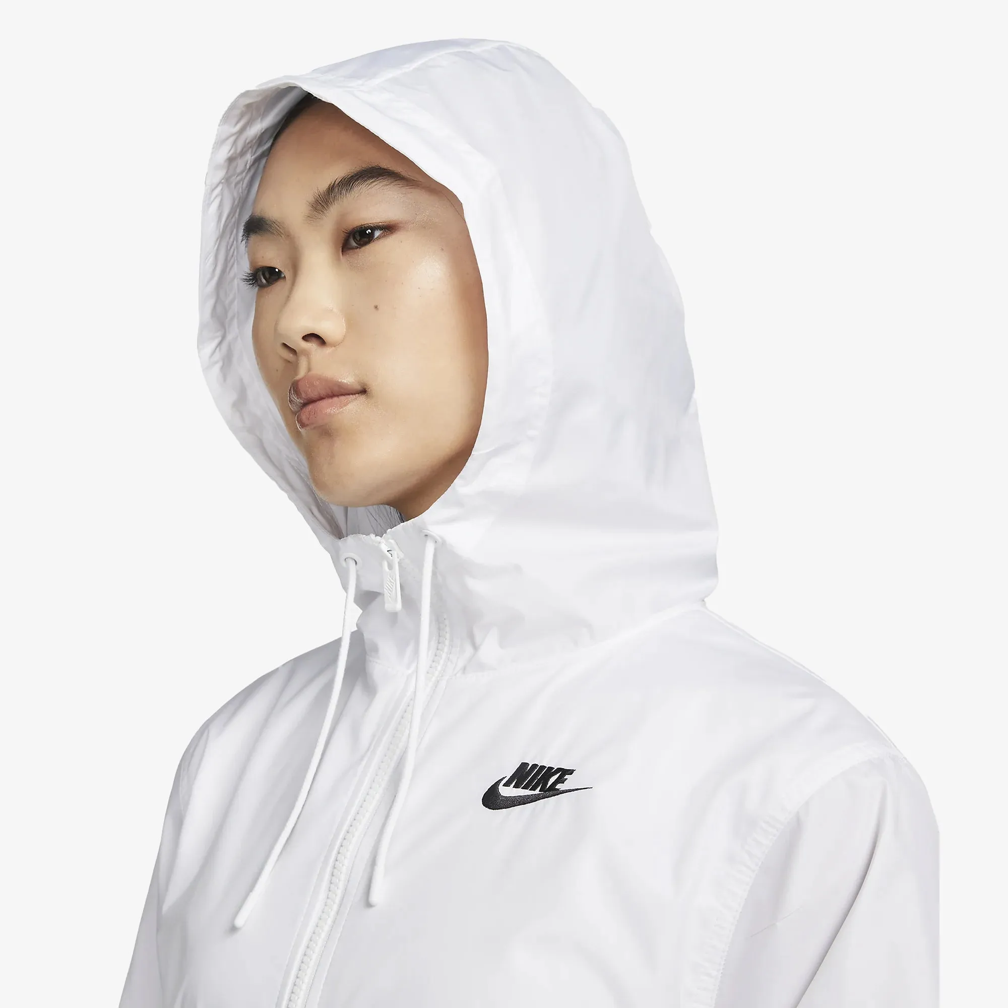 Nike | WMN'S SPORTSWEAR ESSENTIAL REPEL  { WHITE/BLACK