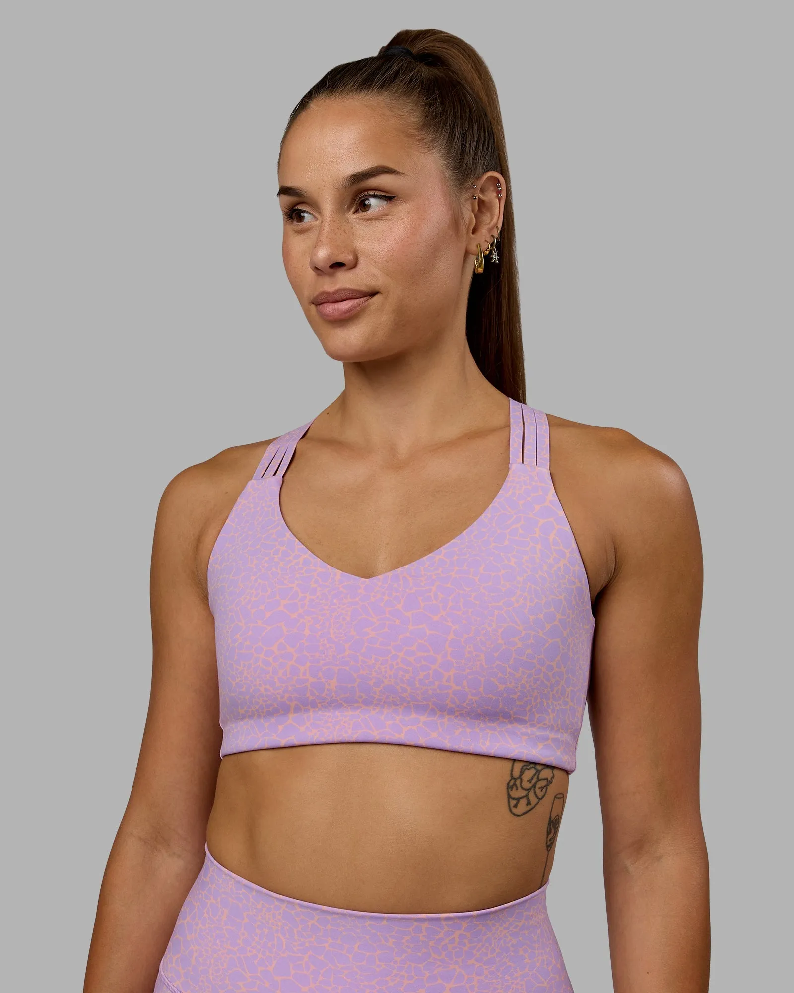 Push The Limit Sports Bra - Pale Lilac Vitality Print