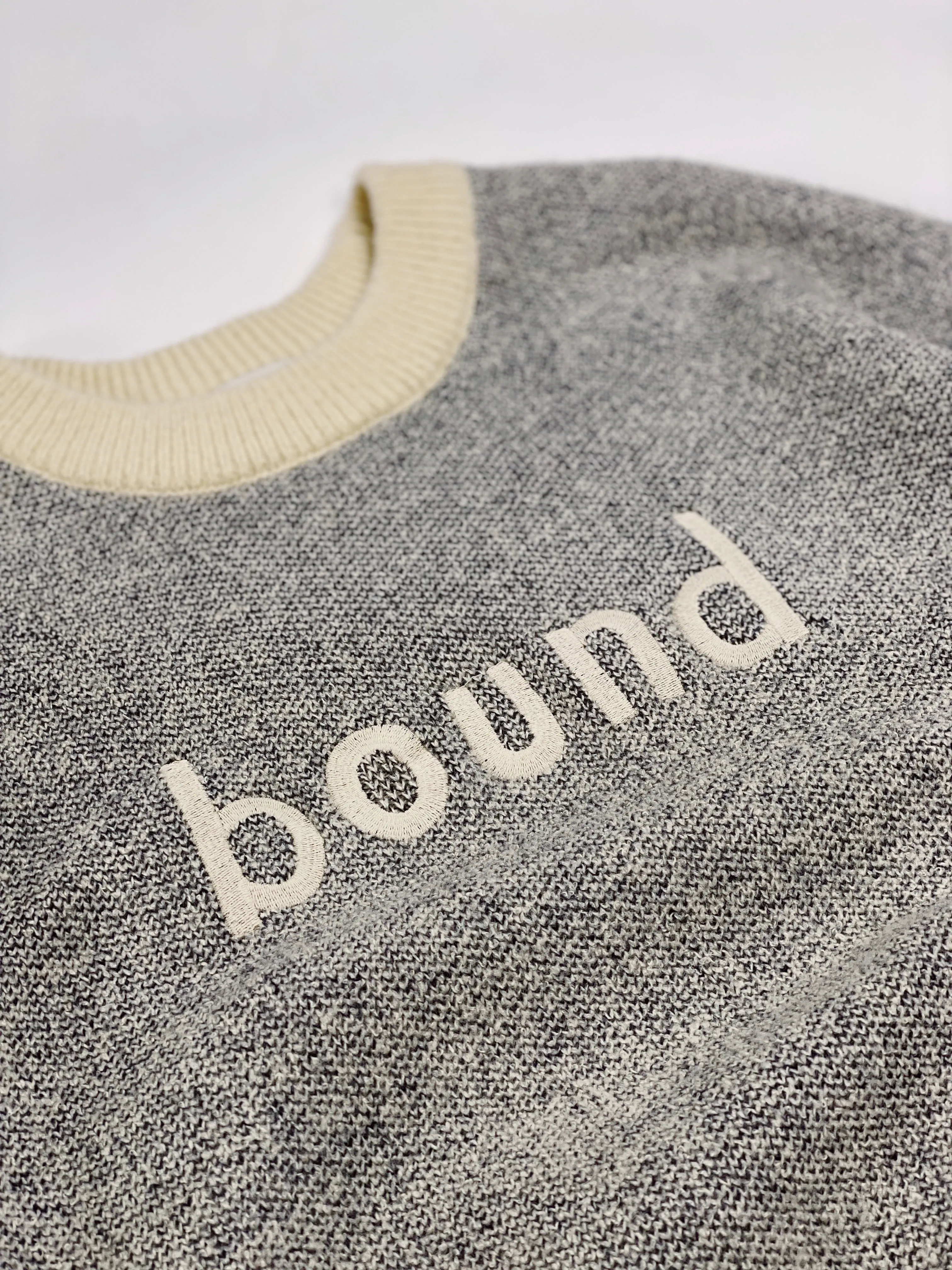 WOOL EMBROIDERED KNIT SWEATER